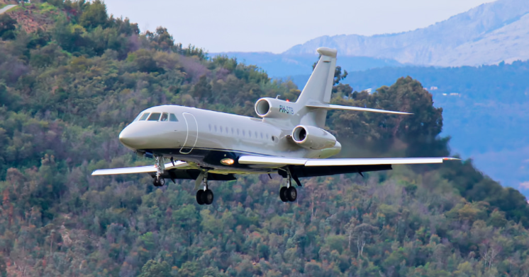 PH-STP Falcon 900C