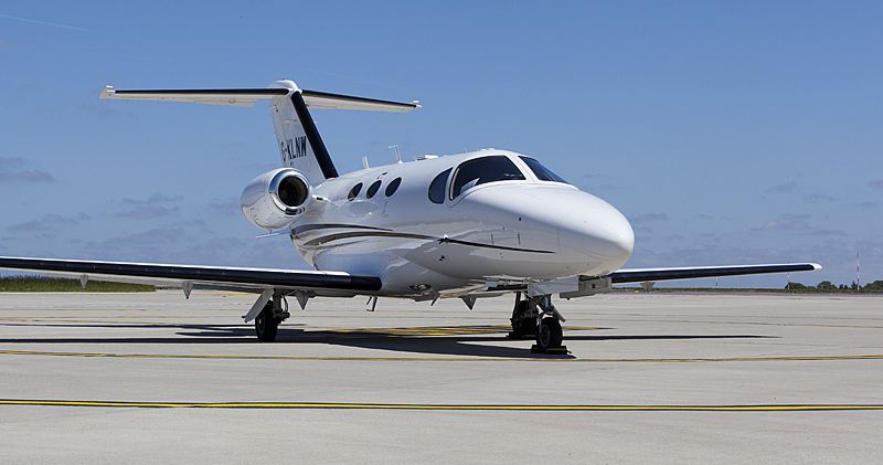 G-KLNW Citation Mustang