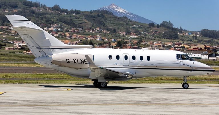 G-KLNE Hawker 900XP