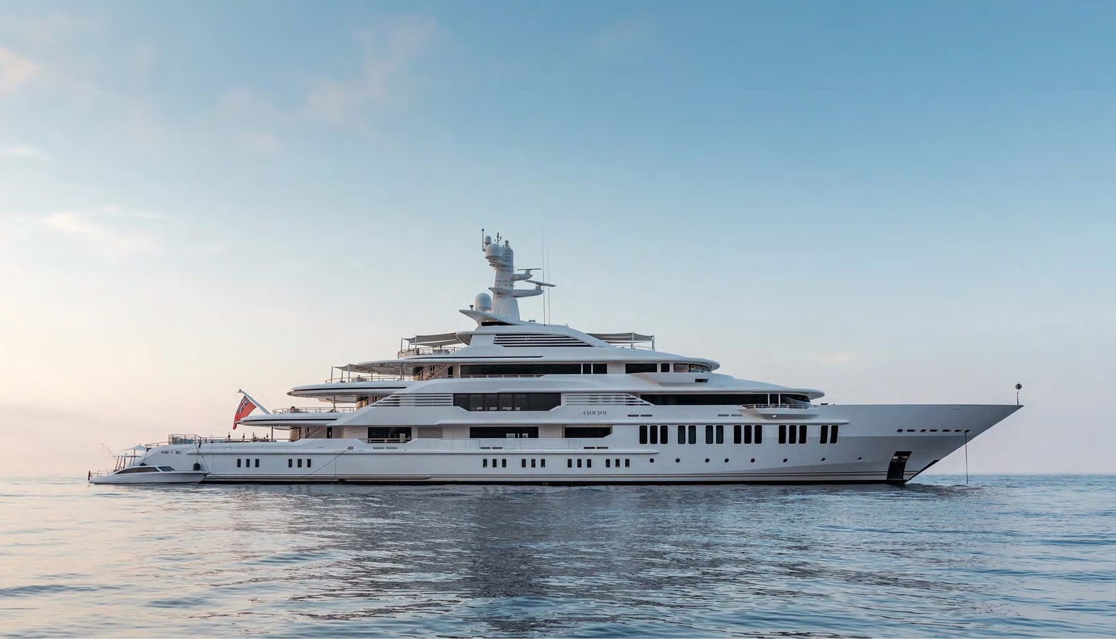 CLOUD 9 - 2015 OCEANCO 290' 5