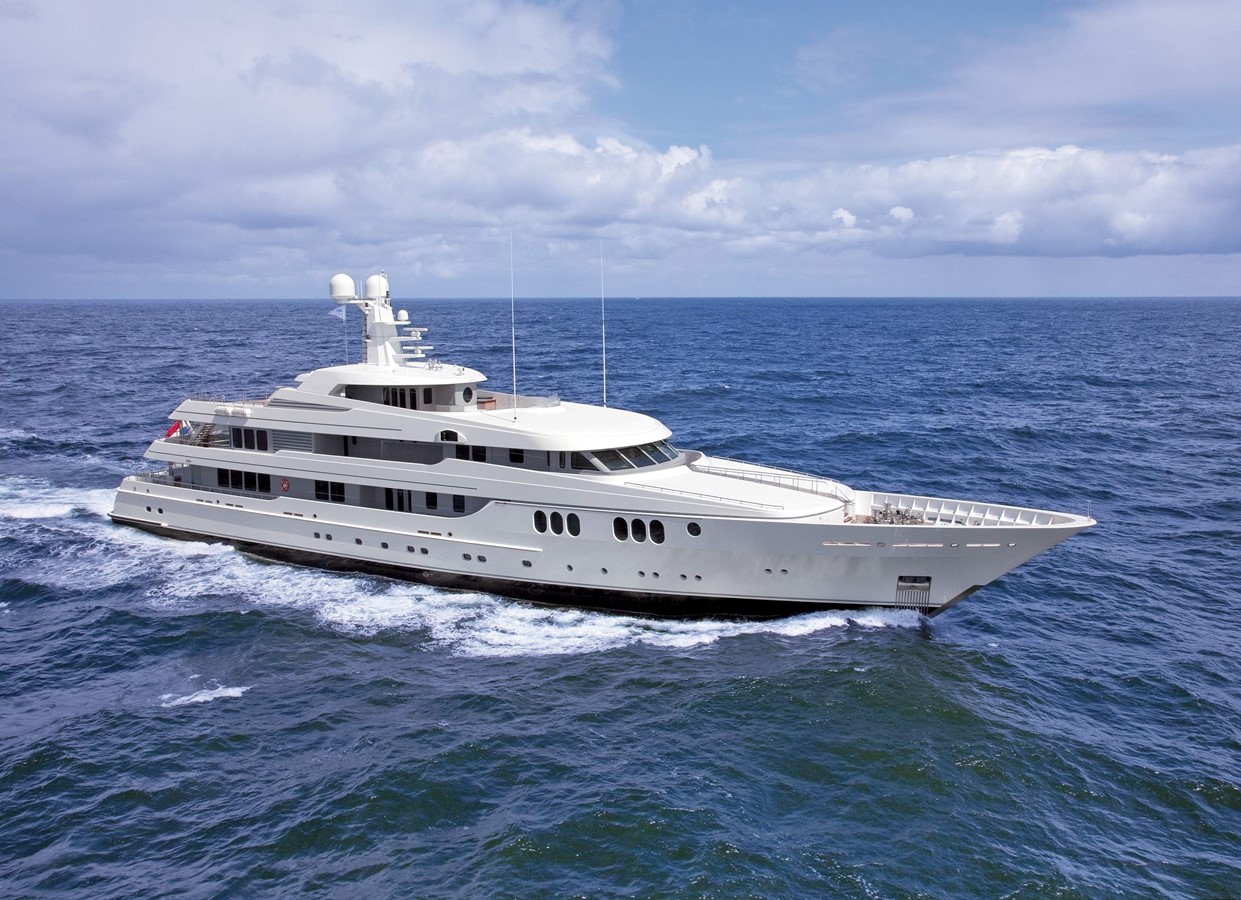 TRIDENT - 2009 FEADSHIP 214'