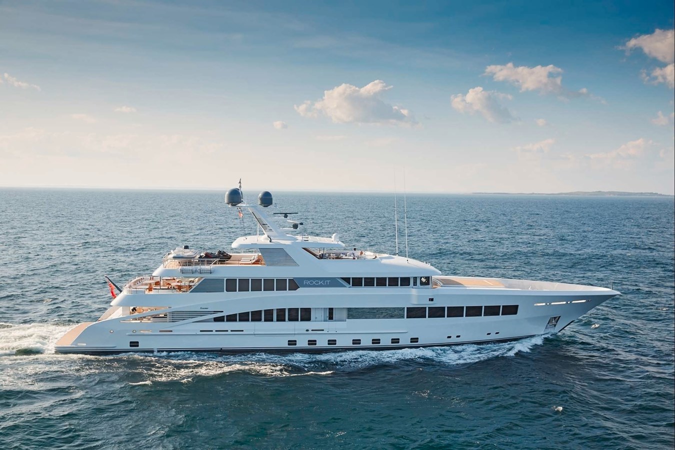 ROCK.IT - 2014 FEADSHIP 198' 2