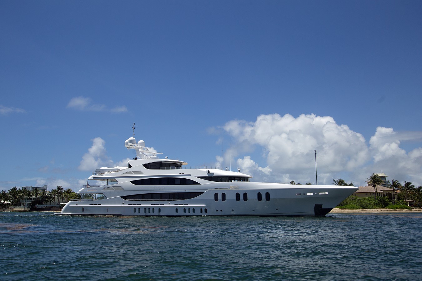 Lady Sara - 2012 TRINITY 186' 11