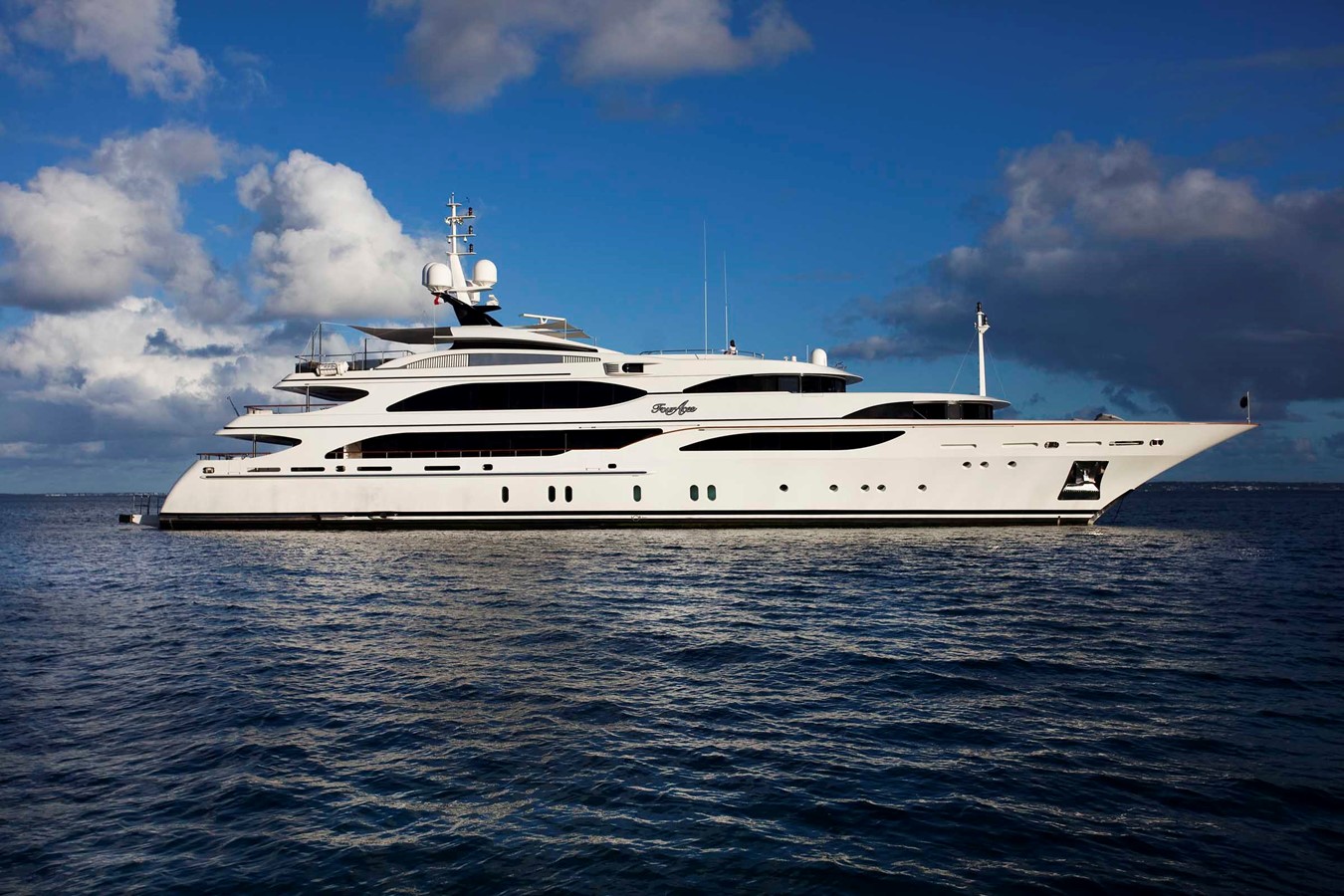 FOUR ACES - 2005 BENETTI 183' Motor Yacht