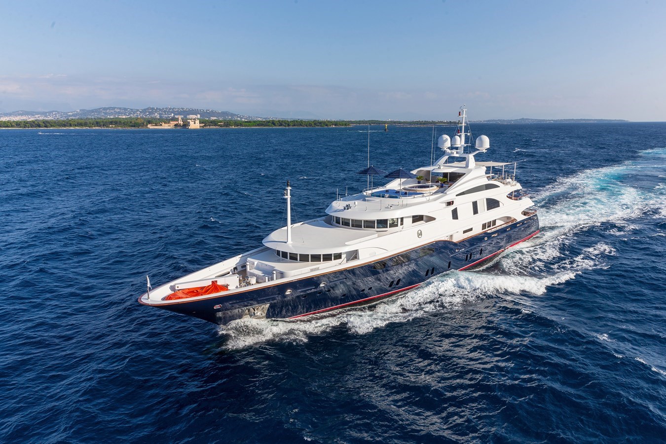 Lady Michelle - 2003 BENETTI 180' 6