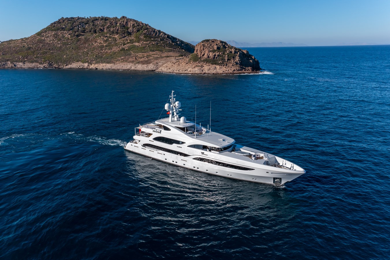 ILERIA - 2013 TURQUOISE YACHTS 165' 6