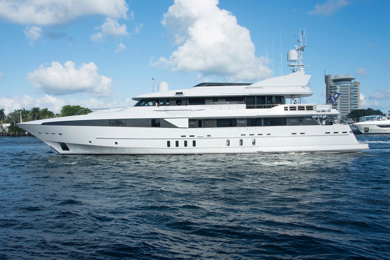 HORIZONS II - 2004 NQEA YACHTS 145'