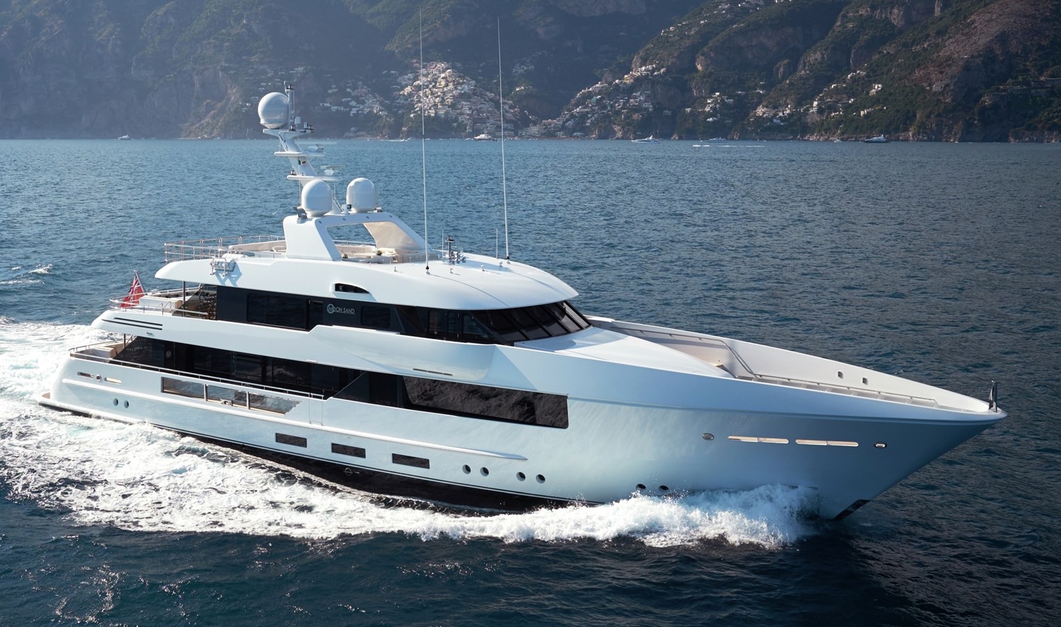 MOON SAND - 2015 FEADSHIP 145'