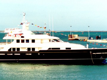 HELOVAL - 2002 C N M FRANCE 139' 10