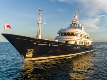 ANGIAMO - 2003 FEADSHIP 139' 10