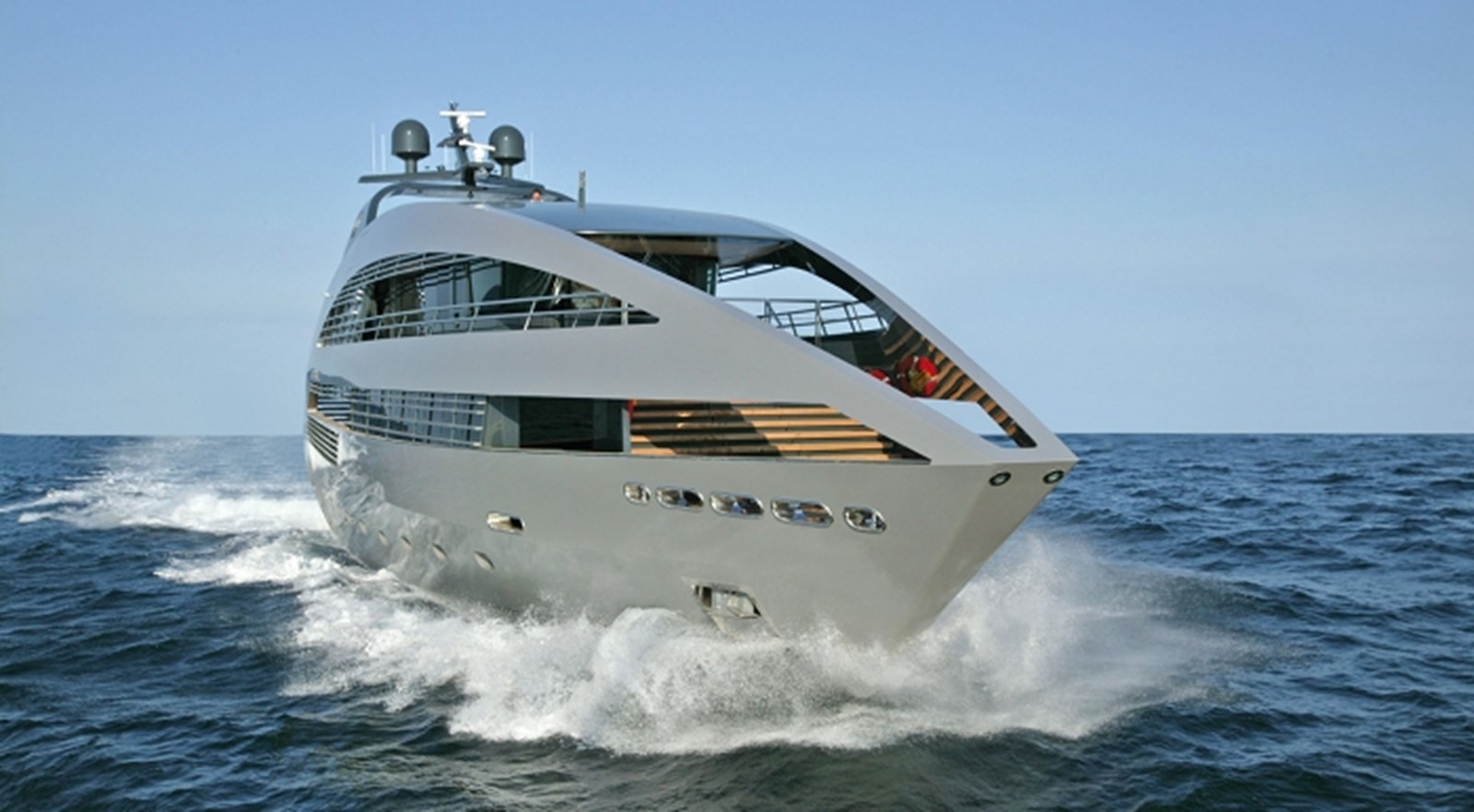 OCEAN SAPPHIRE - 2010 RODRIQUEZ 134' 11