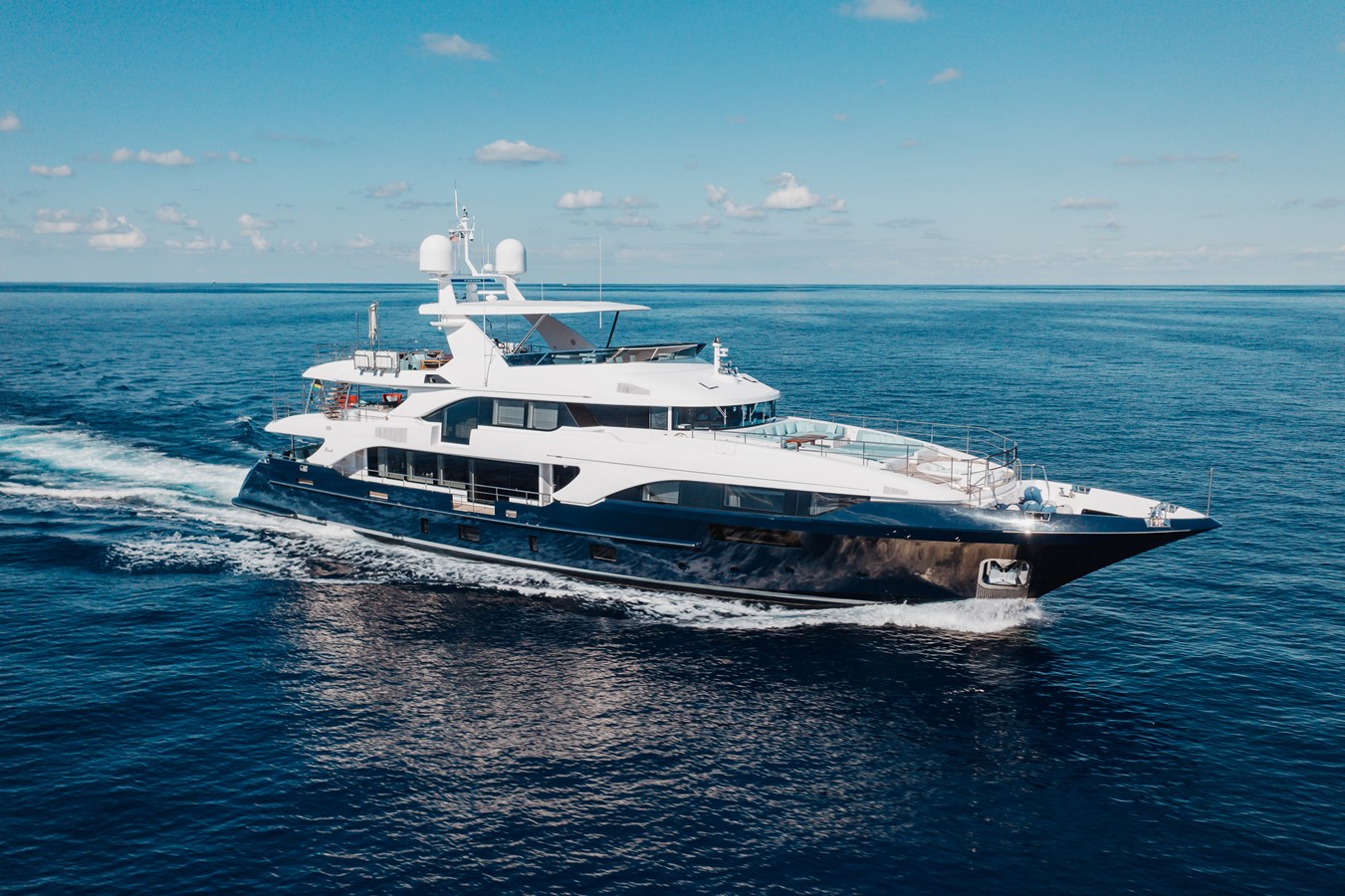 COUNTLESS - 2016 BENETTI 132'