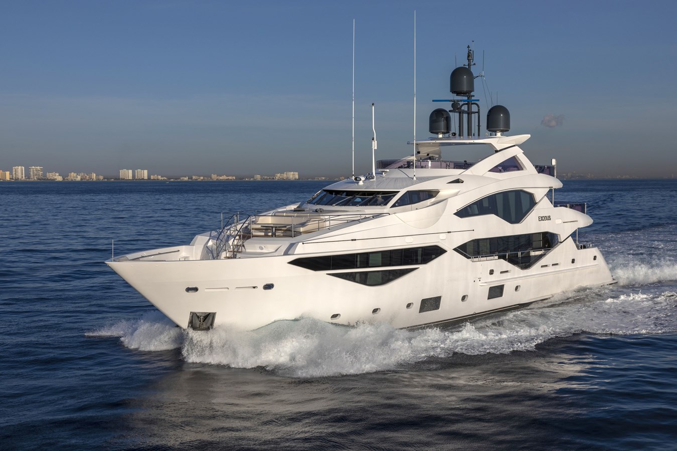 EXODUS - 2019 SUNSEEKER 131' 5