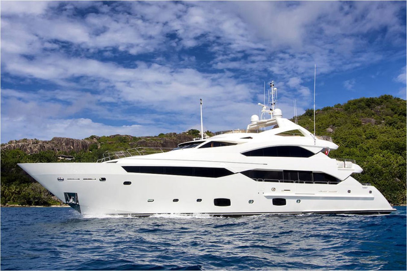 Princess K - 2013 SUNSEEKER 131' 3