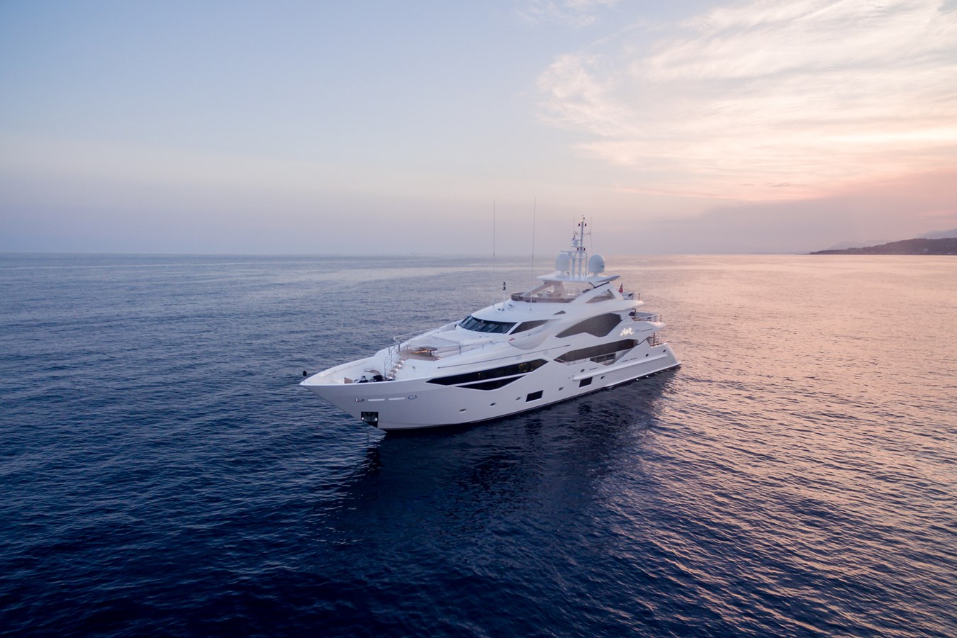 Lady M - 2018 SUNSEEKER 131' 3