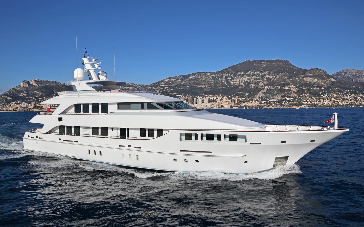 HAPPY T - 2001 HEESEN YACHTS 130' 7