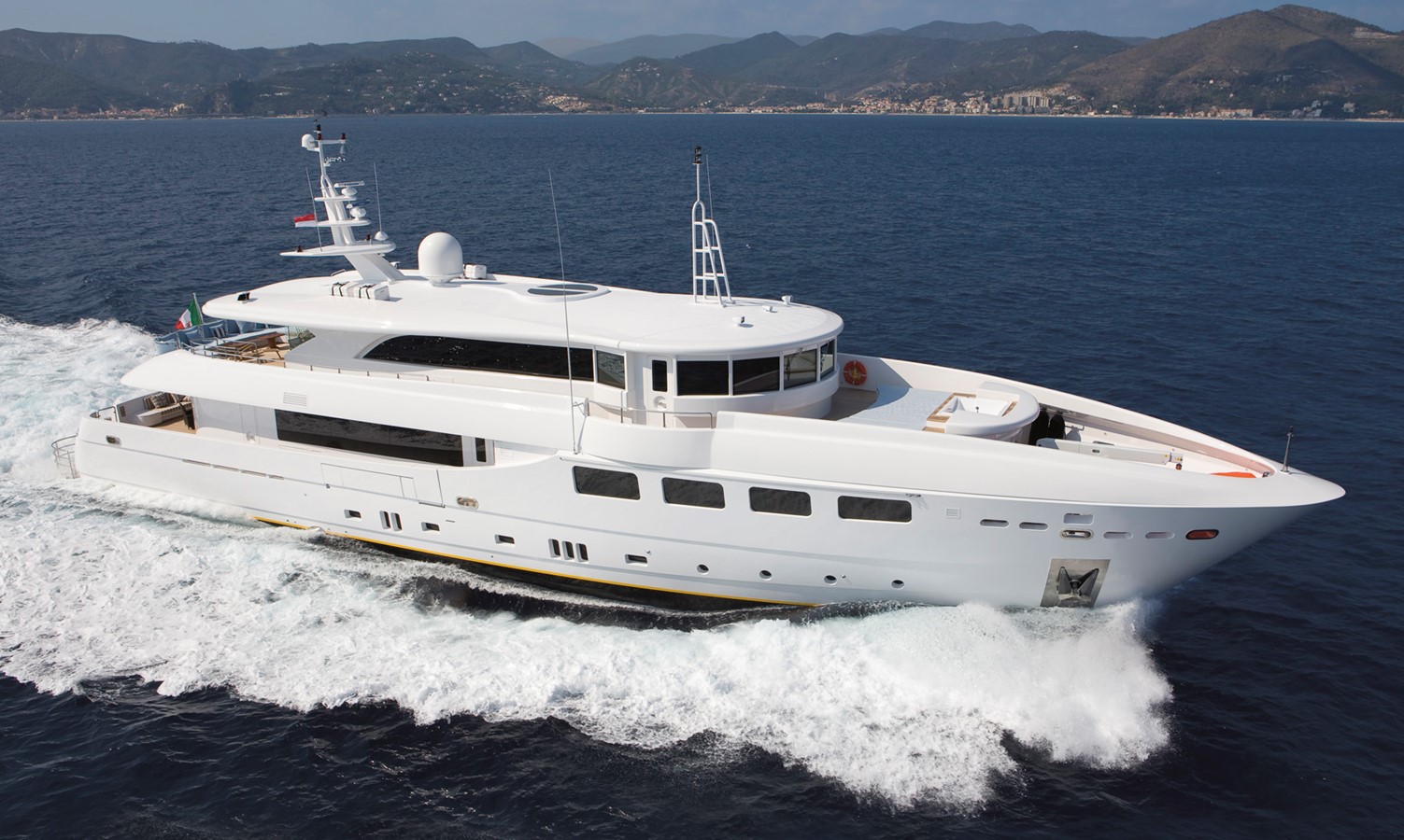 VILLA REIS - 2008 MONDO MARINE 129' 3