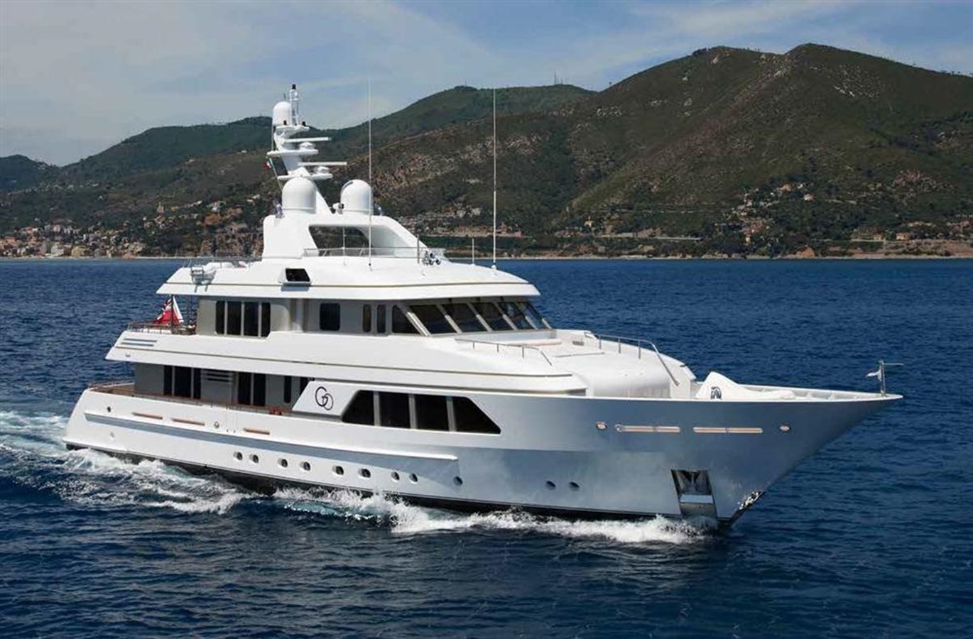 FEADSHIP GO - 2010 FEADSHIP 128'