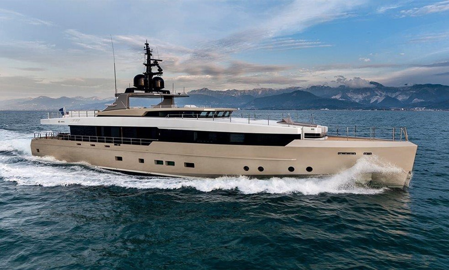 JEDI - 2014 ADMIRAL YACHTS 123' Impero 37 RPH