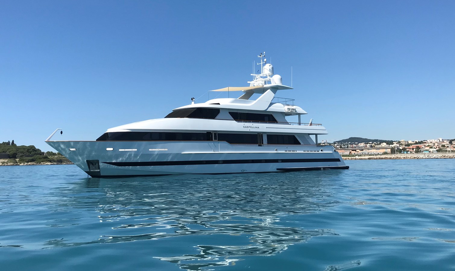 CASTELLINA - 2000 MOONEN 121' Tri-Deck MY