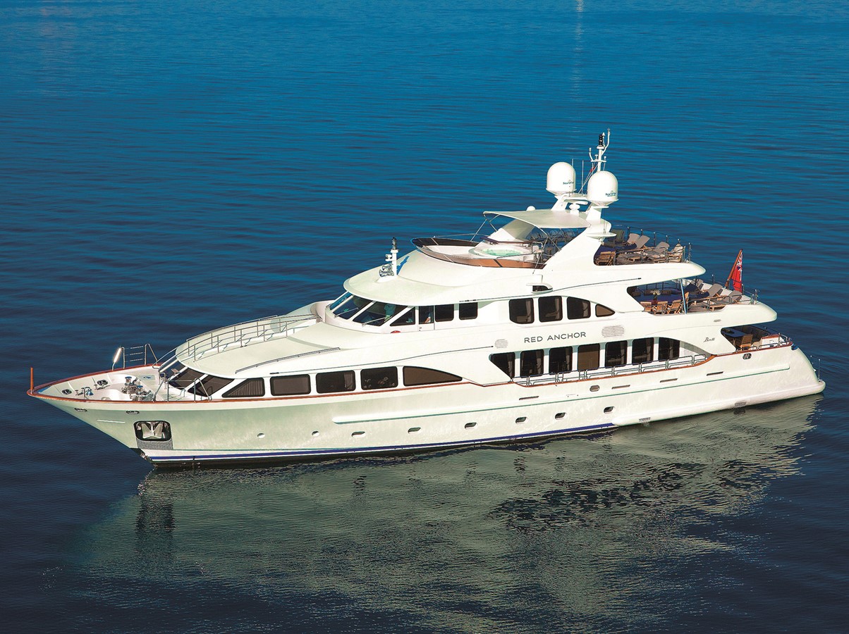 RED ANCHOR - 2009 BENETTI 120' 1