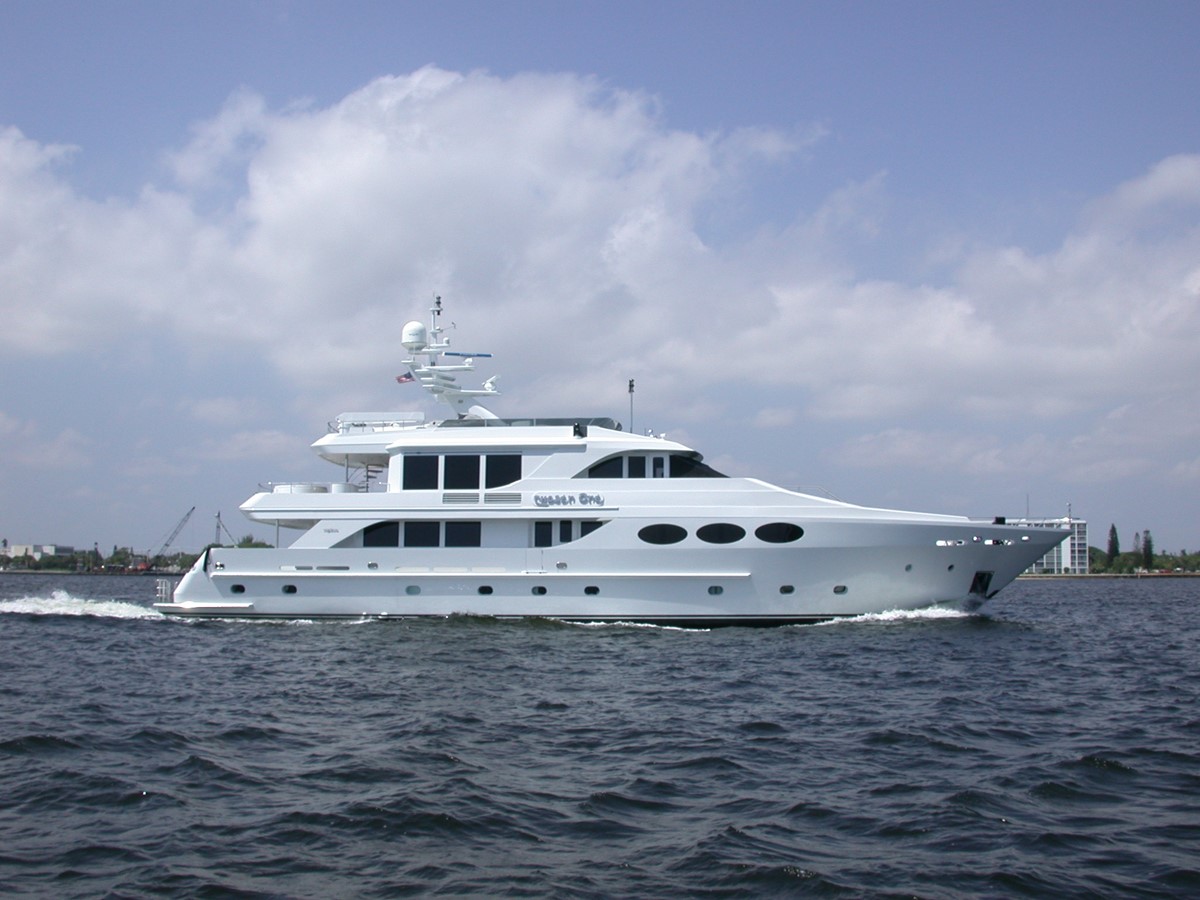 Chosen One - 2002 INTERMARINE 120' 120 Skylounge M