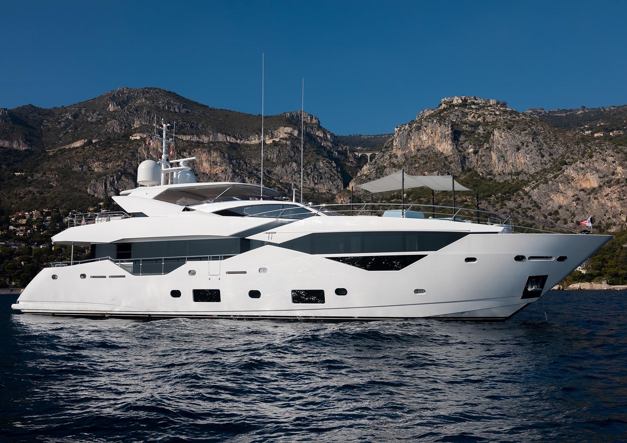 LADY ELLA S - 2017 SUNSEEKER 116'