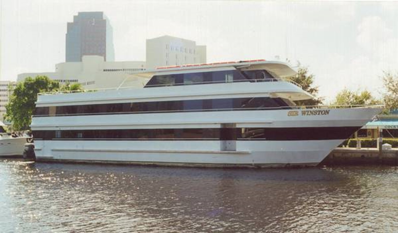 Canaveral Star - 2000 CUSTOM 115'