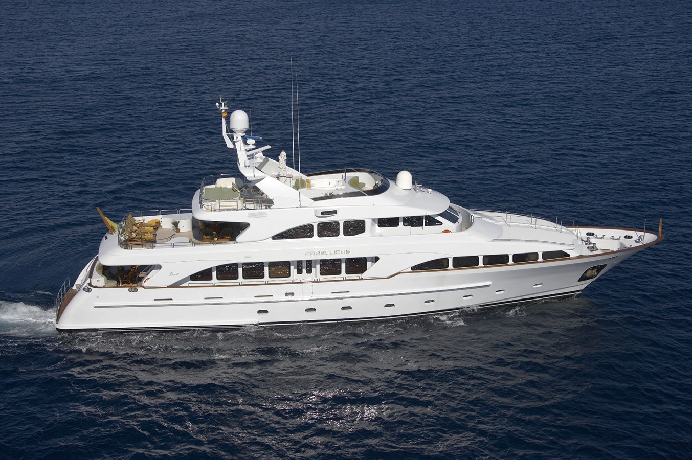 REBELLIOUS - 2000 BENETTI 115'
