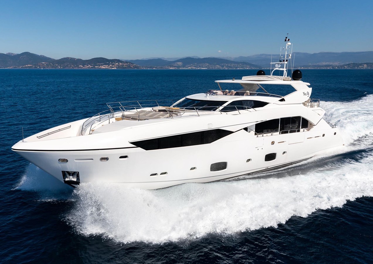 NO.9 - 2014 SUNSEEKER 115'