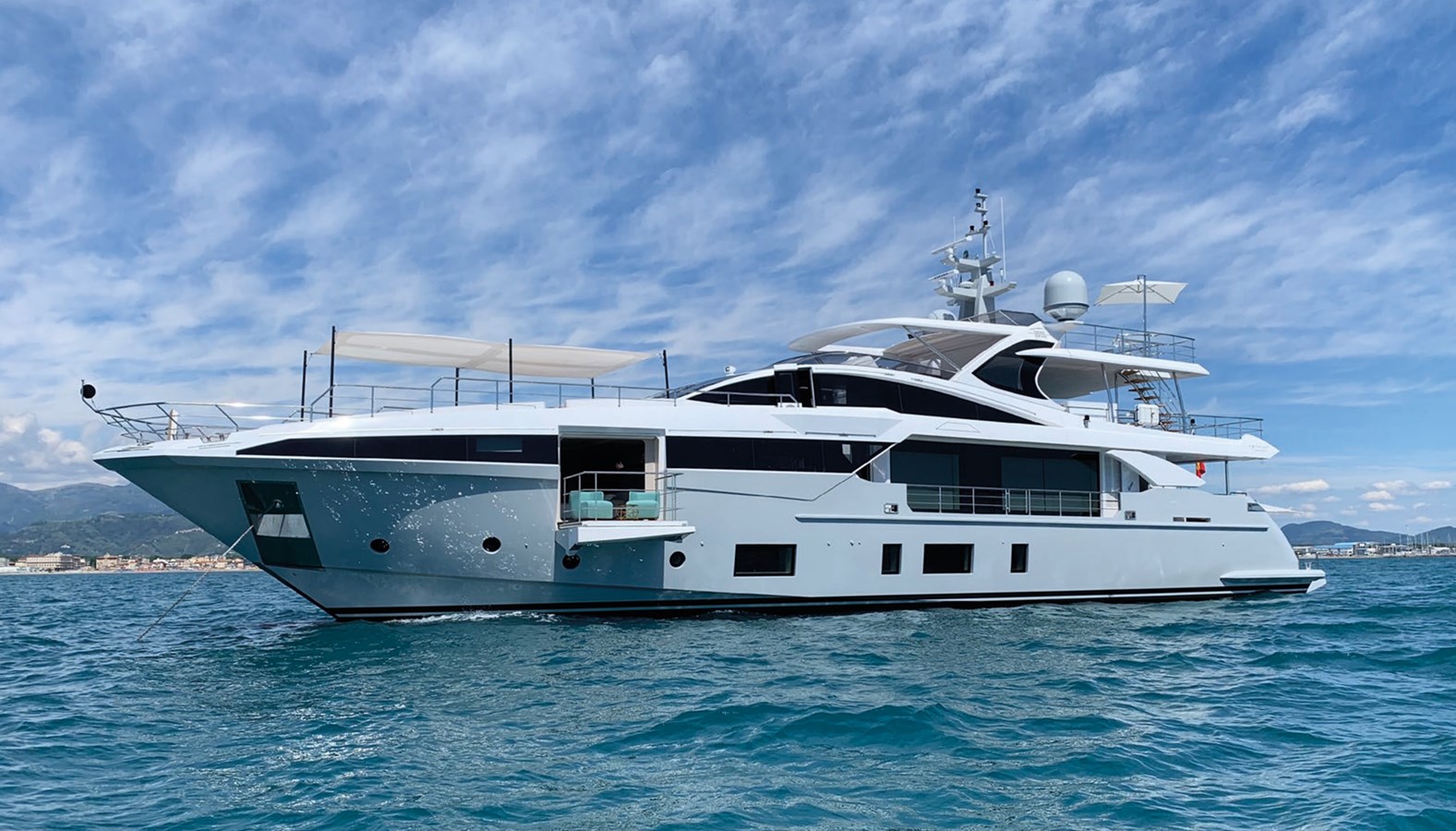 Azimut Grande 35 Metri - 2019 AZIMUT YACHTS 114' 1