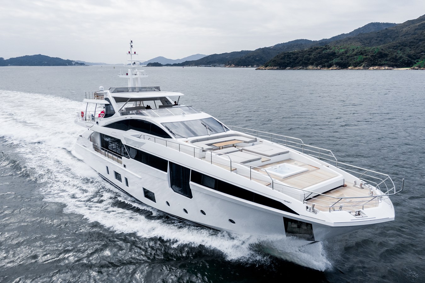 Azimut Grande 35 Metri - 2021 AZIMUT YACHTS 114' 1