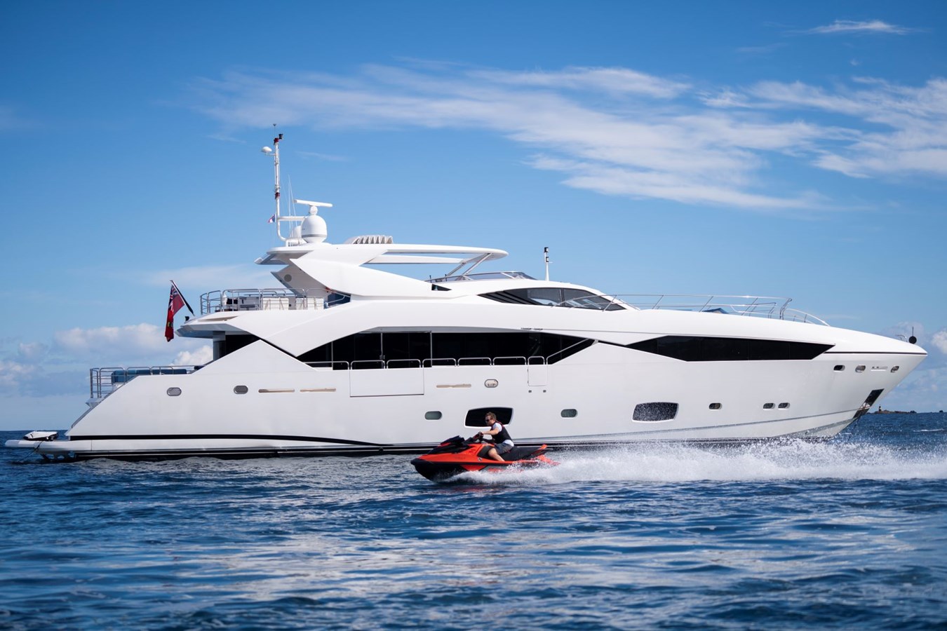 RENEWAL 2 - 2014 SUNSEEKER 113' 3