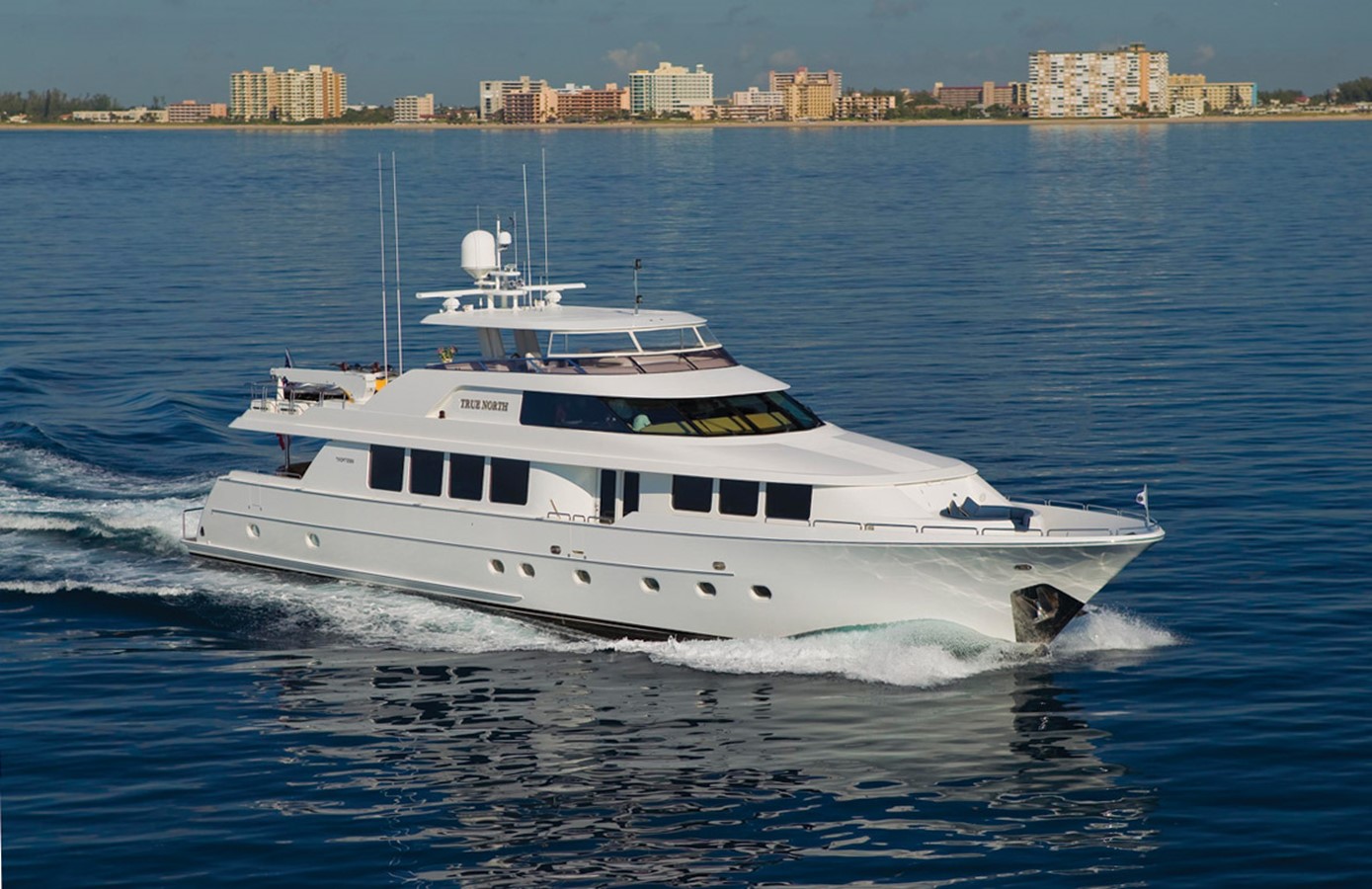 TRUE NORTH - 2005 WESTPORT 112' Motoryacht