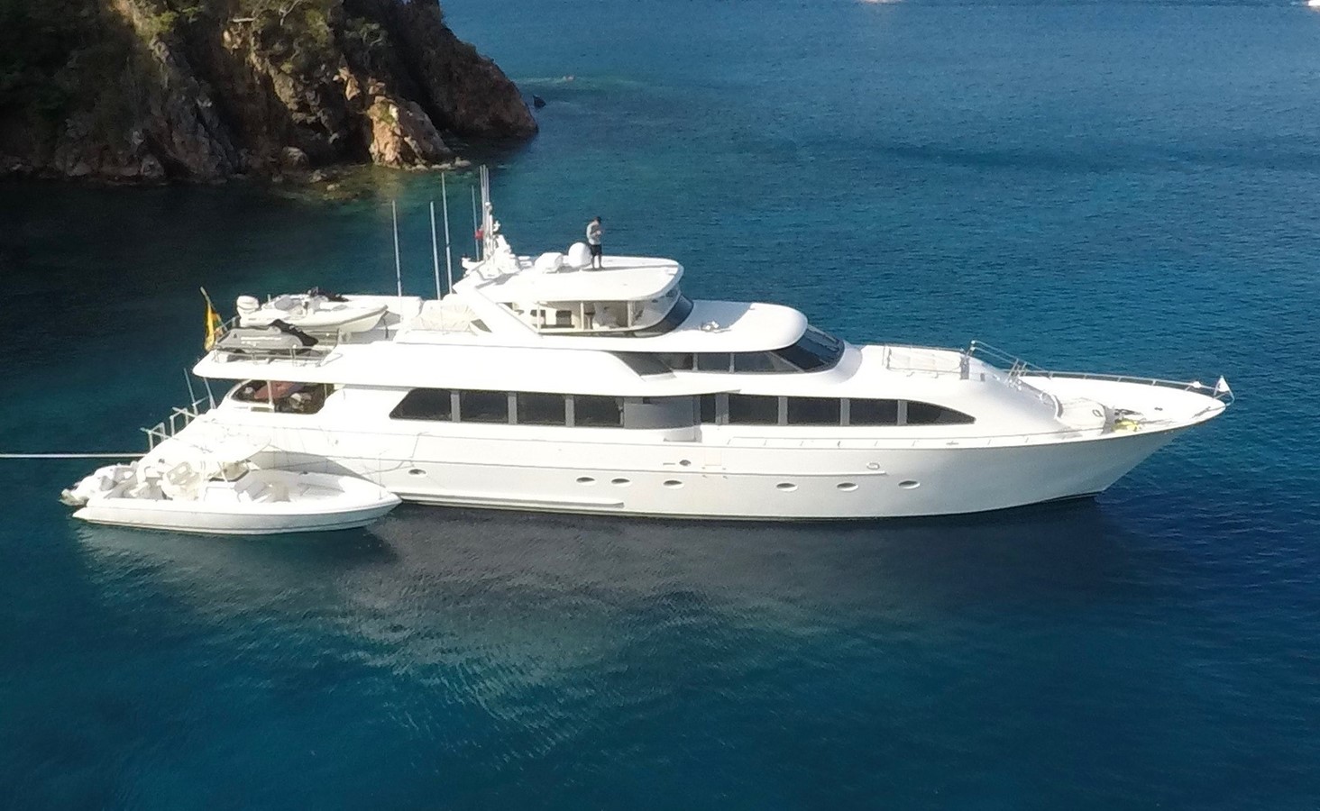 FAR NIENTE - 2000 WESTPORT 112'