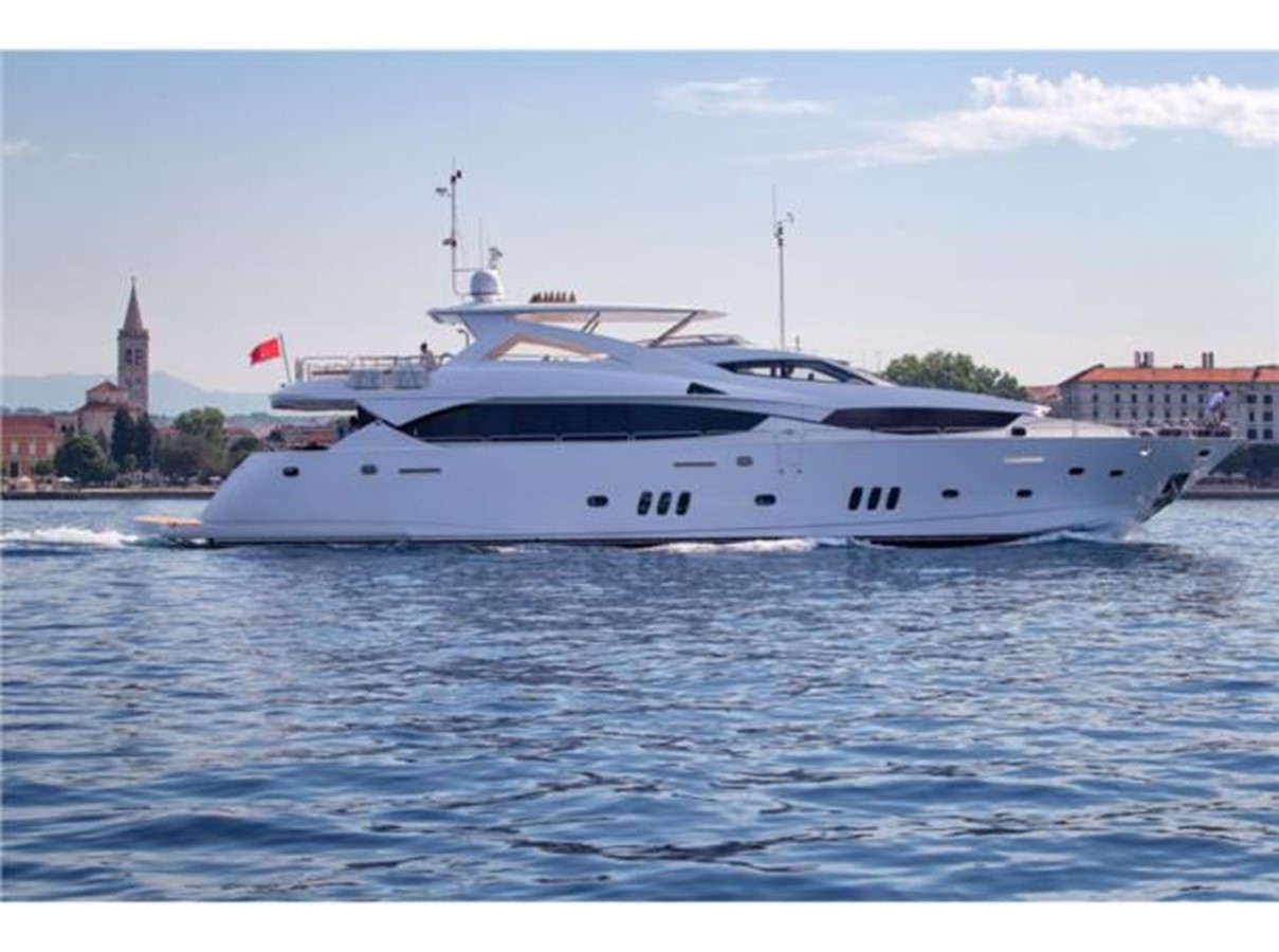 IRA - 2011 SUNSEEKER 111' 7