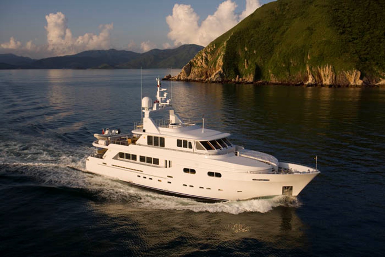 Princess K - 2007 KINGSHIP MARINE 110' 2