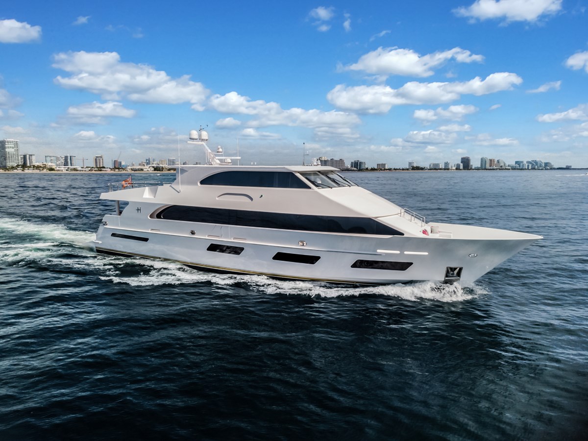 NEW BOAT WITH FULL WARRANTIES - 2022 HARGRAVE 108'