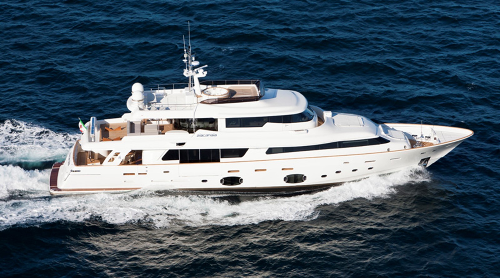 ZIACANAIA - 2011 FERRETTI CUSTOM LINE 107' Navetta