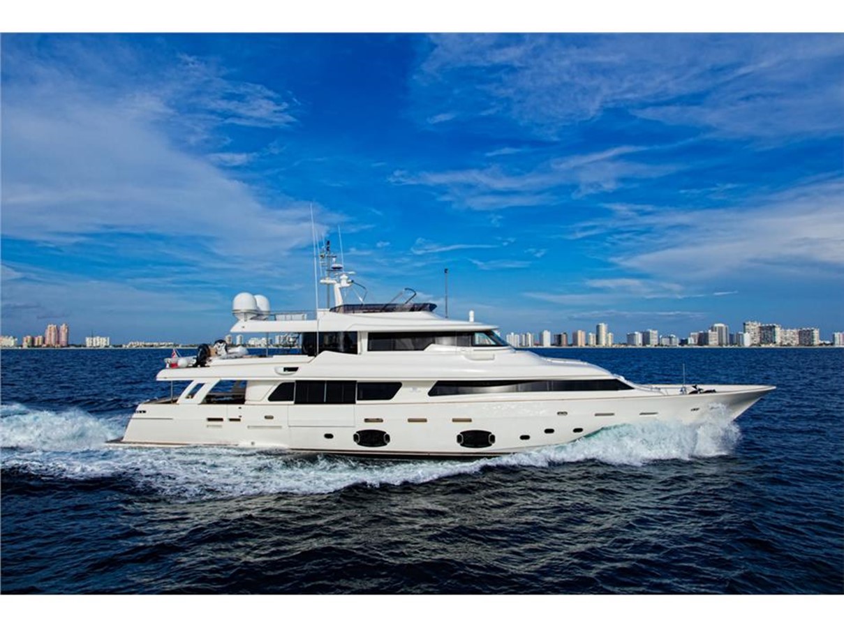 Las Morochas - 2012 FERRETTI YACHTS 107'