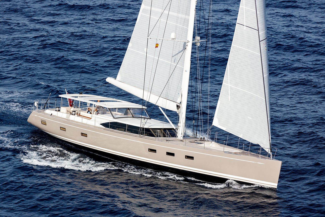 CHILD OF LIR - 2014 NAUTOR'S SWAN 104' 8