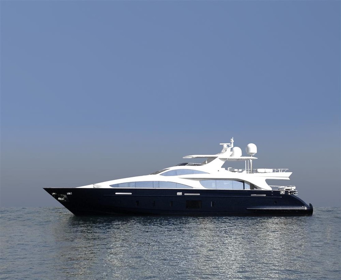 IRISHA - 2013 AZIMUT YACHTS 103'