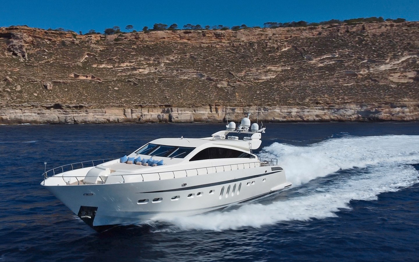 ESTEL - 2005 LEOPARD 101' 9