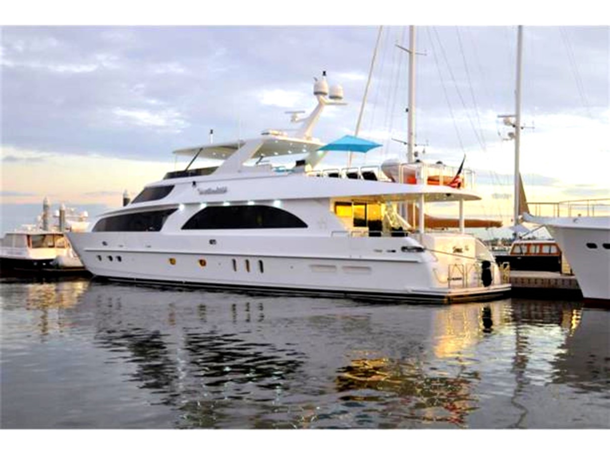 AMITIE - 2010 HARGRAVE 101' Raised Pilothouse