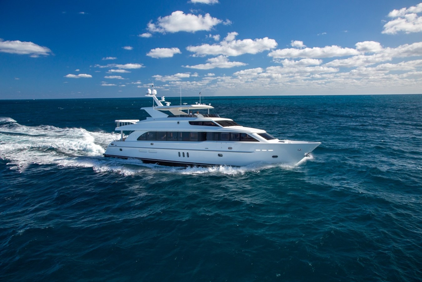 MAR AZUL - 2014 HARGRAVE 101' Raised Pilothouse