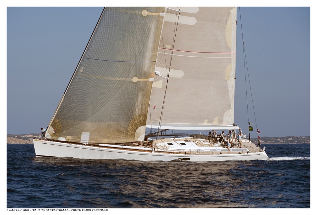 FANTASTICA - 2005 NAUTOR'S SWAN 99' 5