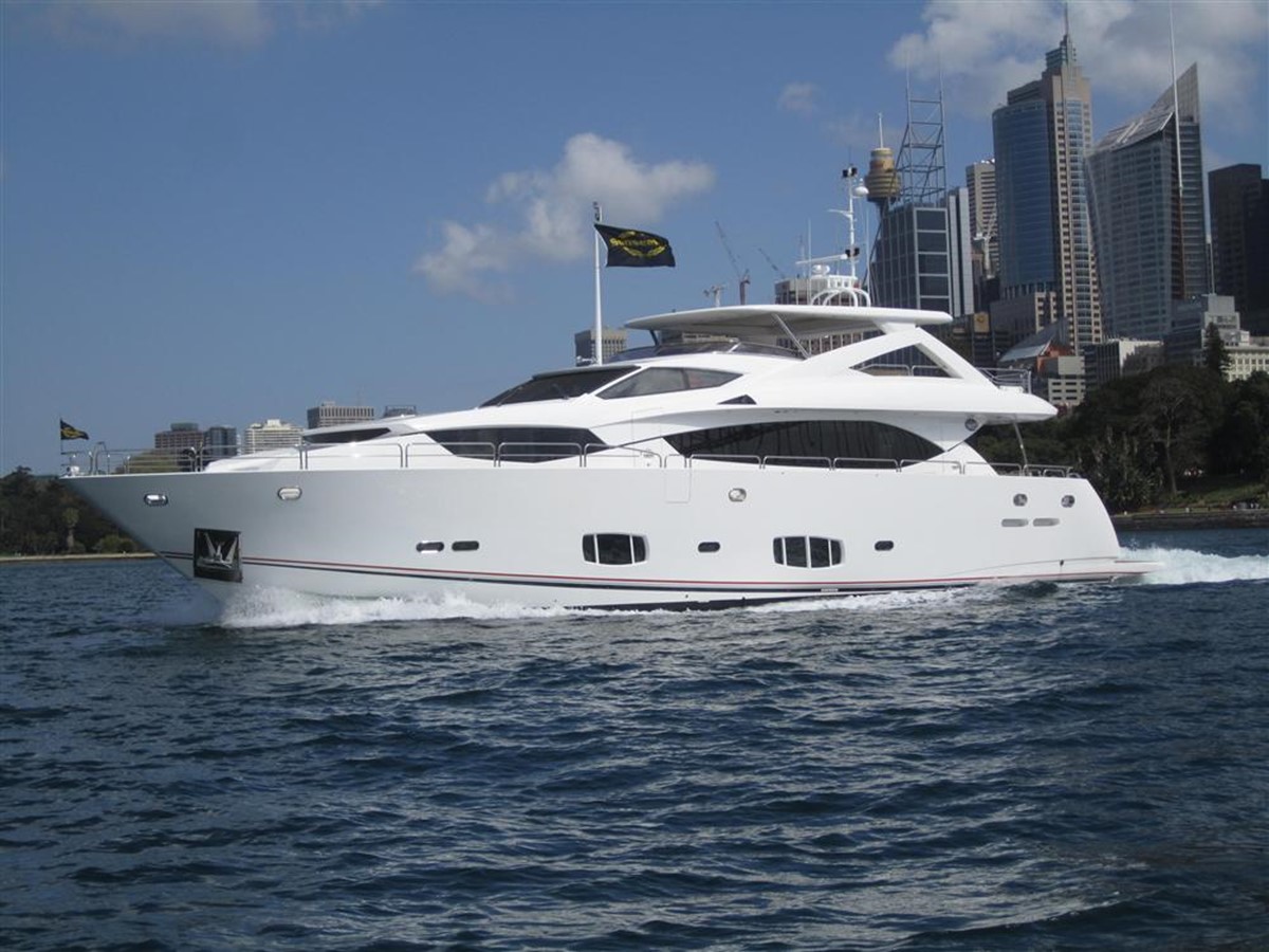 30m Sunseeker Yacht - 2009 SUNSEEKER 97' 10