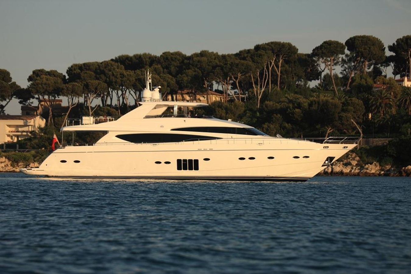 Princess Lily - 2010 PRINCESS YACHTS 96' 6