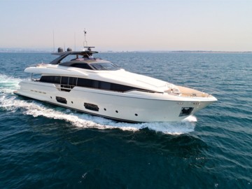 QUEEN B - 2016 FERRETTI YACHTS 96'