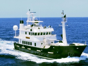 Whale Song - 2001 TRINITY 94' Expedition